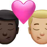 kus: man, man, donkere huidskleur, lichtgetinte huidskleur