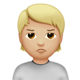 pruilend persoon: lichtgetinte huidskleur