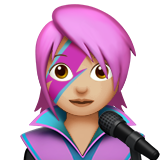 zangeres: lichtgetinte huidskleur