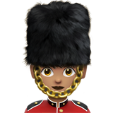 vrouwelijke wachter: getinte huidskleur