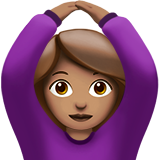 vrouw die OK-gebaar maakt: getinte huidskleur