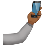 selfie: donkergetinte huidskleur