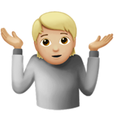 persoon die schouders ophaalt: lichtgetinte huidskleur